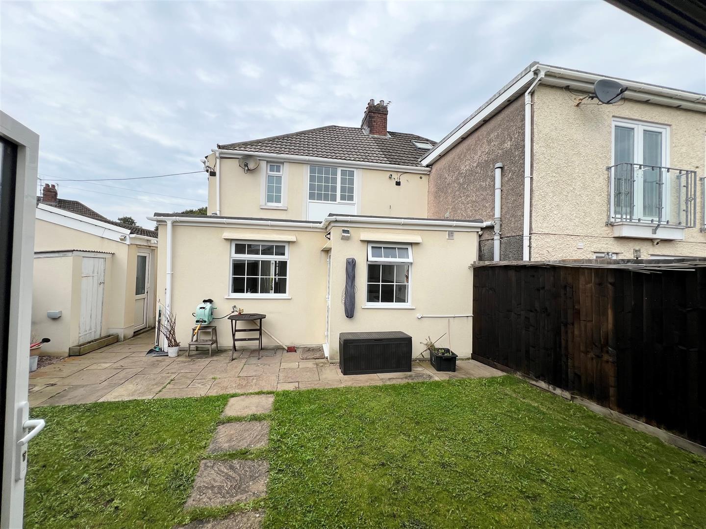 Tanyrallt Avenue, Litchard, Bridgend, CF31 1PQ